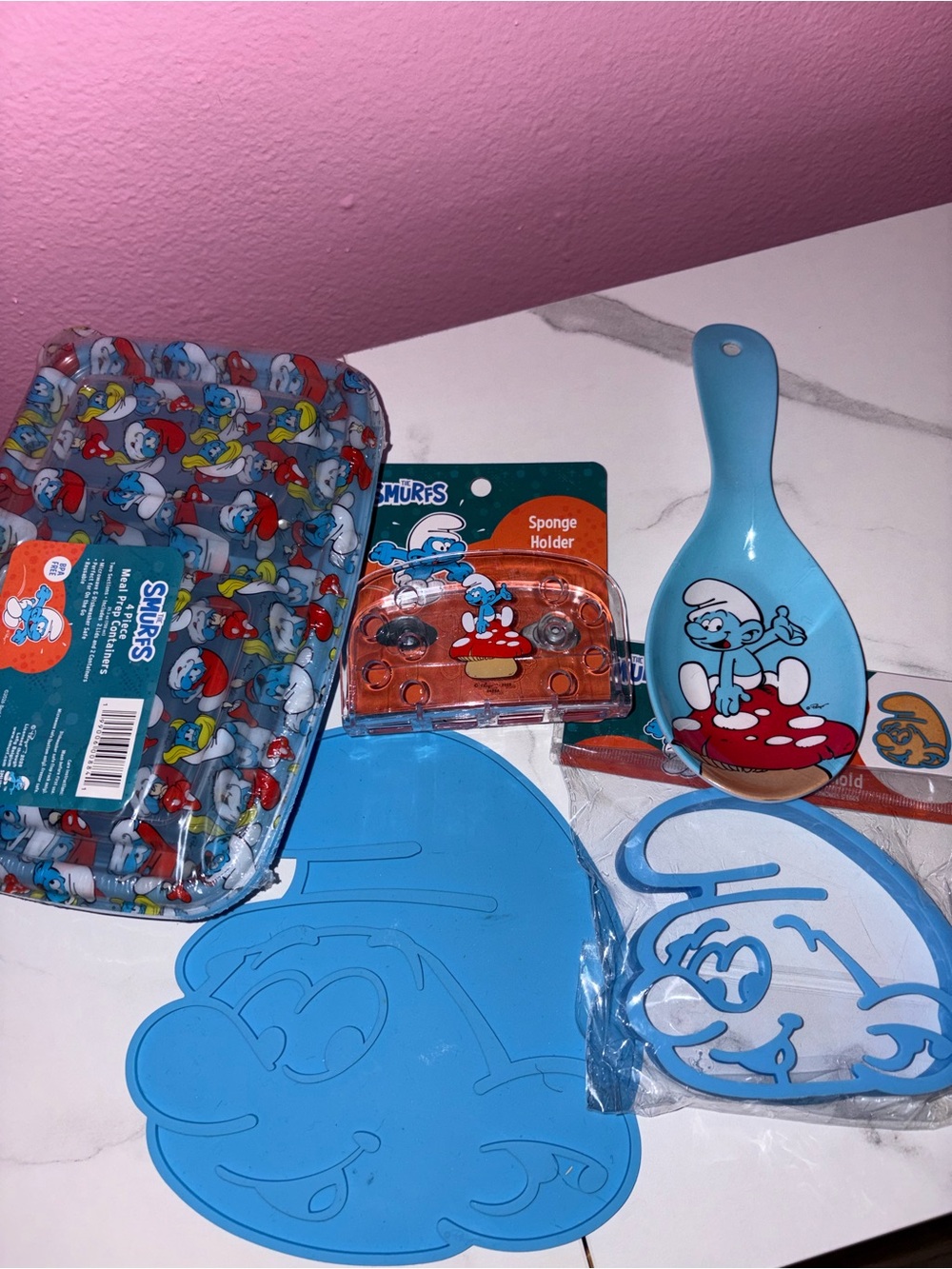 The Smurf Kitchen Accessories Set brand new